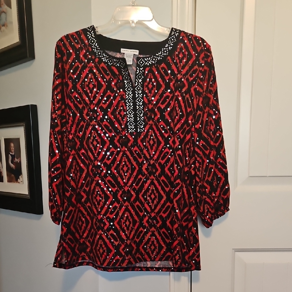 Cathy Daniels Red and Black Geometric Blouse
